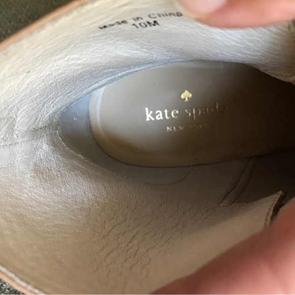 π π Has cute bows!! Almost new! Kate Spade Brandi Ankle Bootie w/ box. Sz10 π - Picture 7 of 8